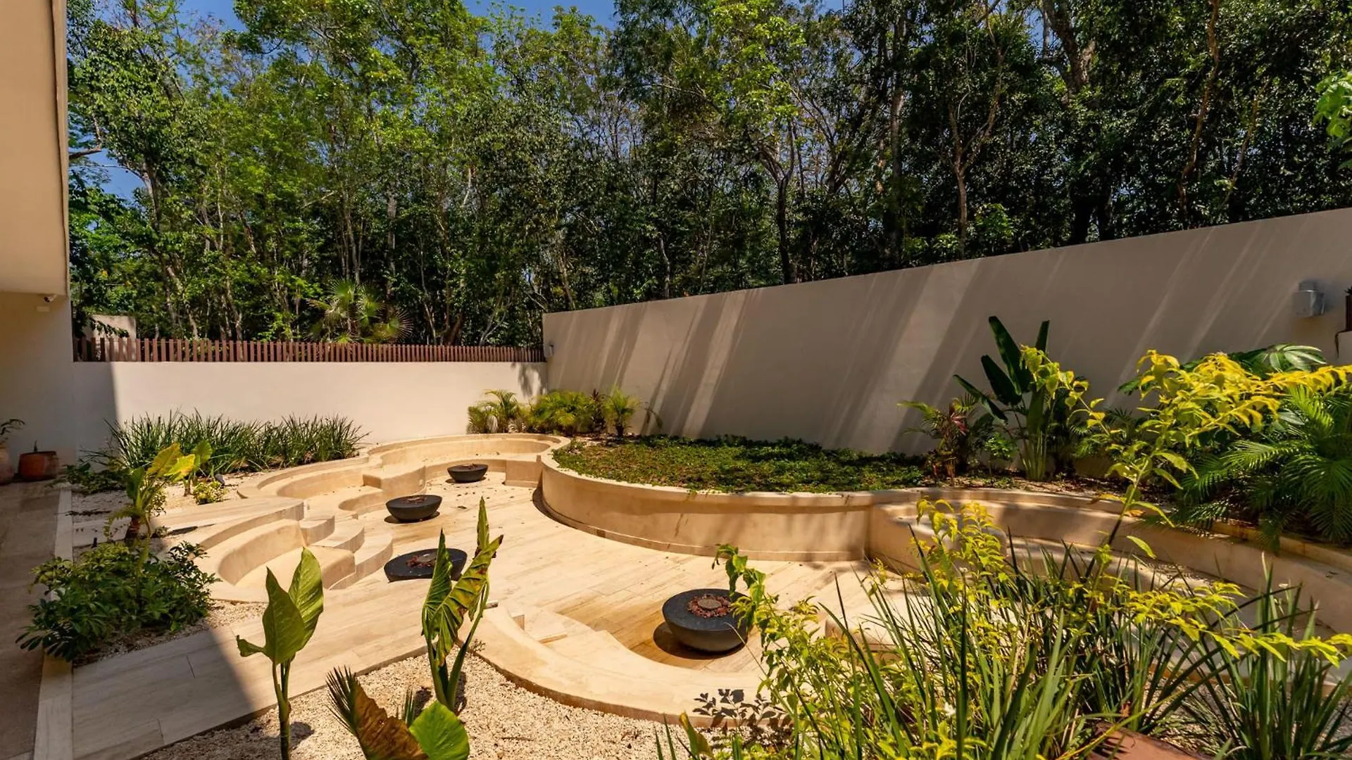Luxury Apt Gym Jacuzzi Wifi Starlink Tulum Apartment