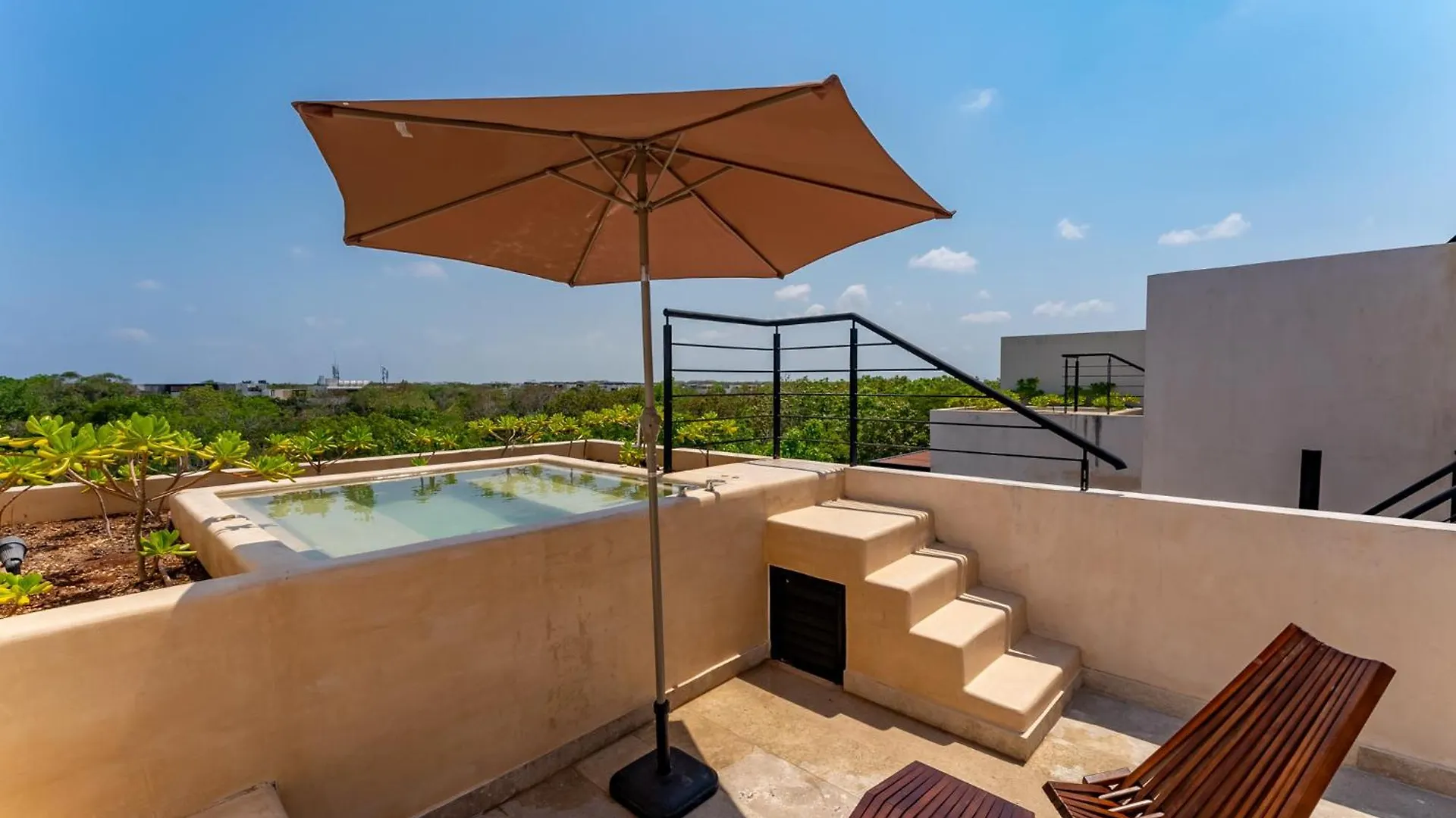 Luxury Apt Gym Jacuzzi Wifi Starlink Tulum Apartment