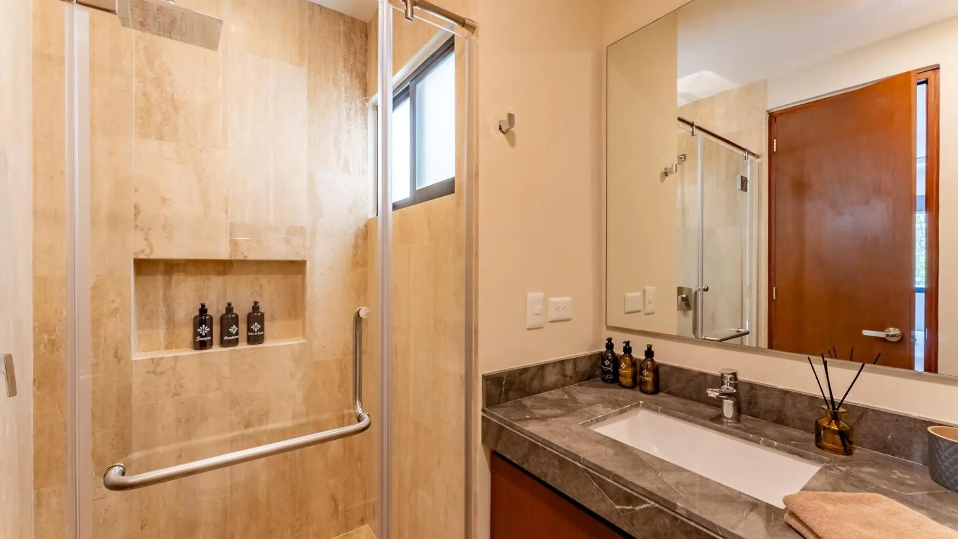 Luxury Apt Gym Jacuzzi Wifi Starlink Tulum