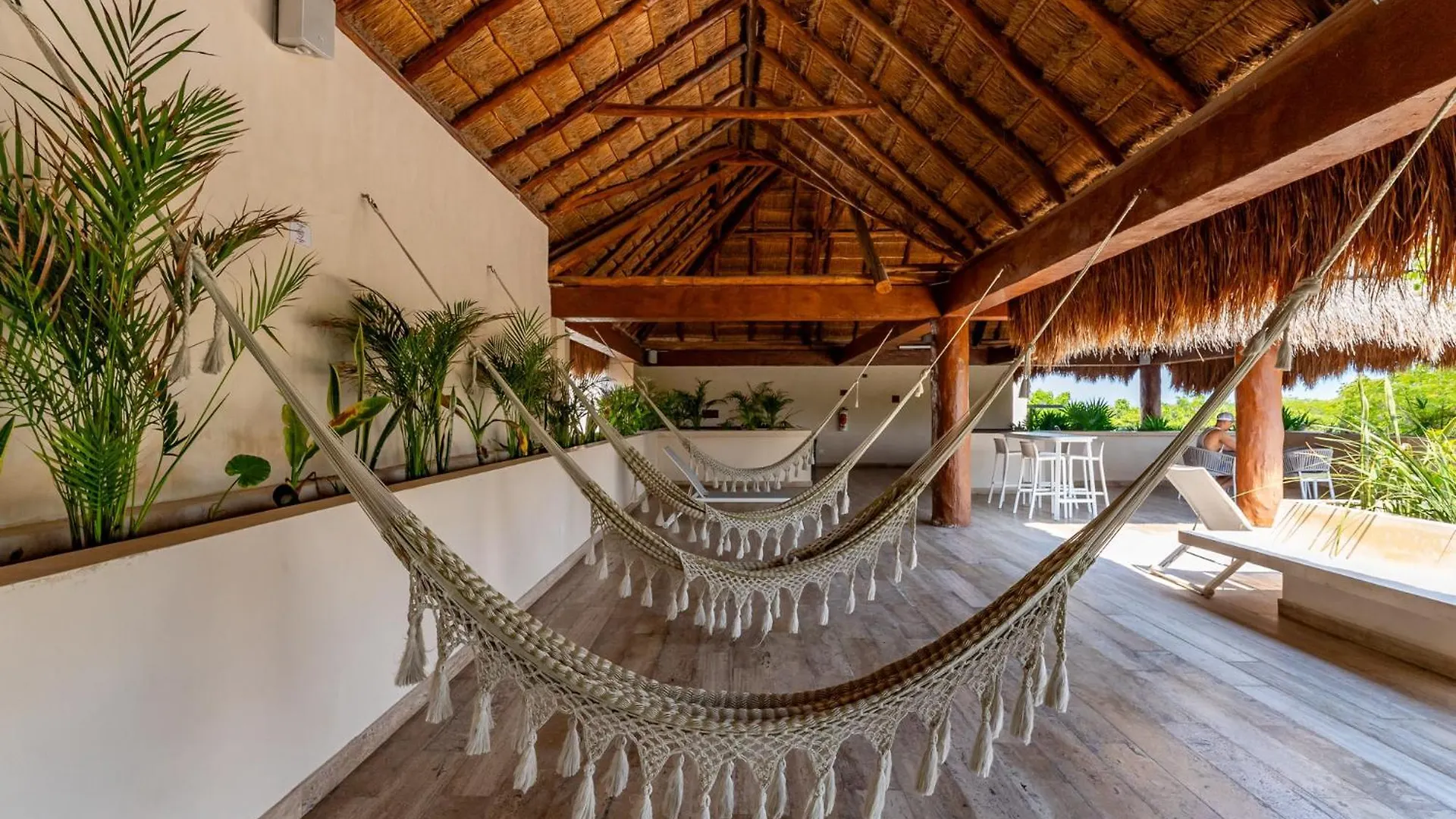 Luxury Apt Gym Jacuzzi Wifi Starlink Tulum Apartment