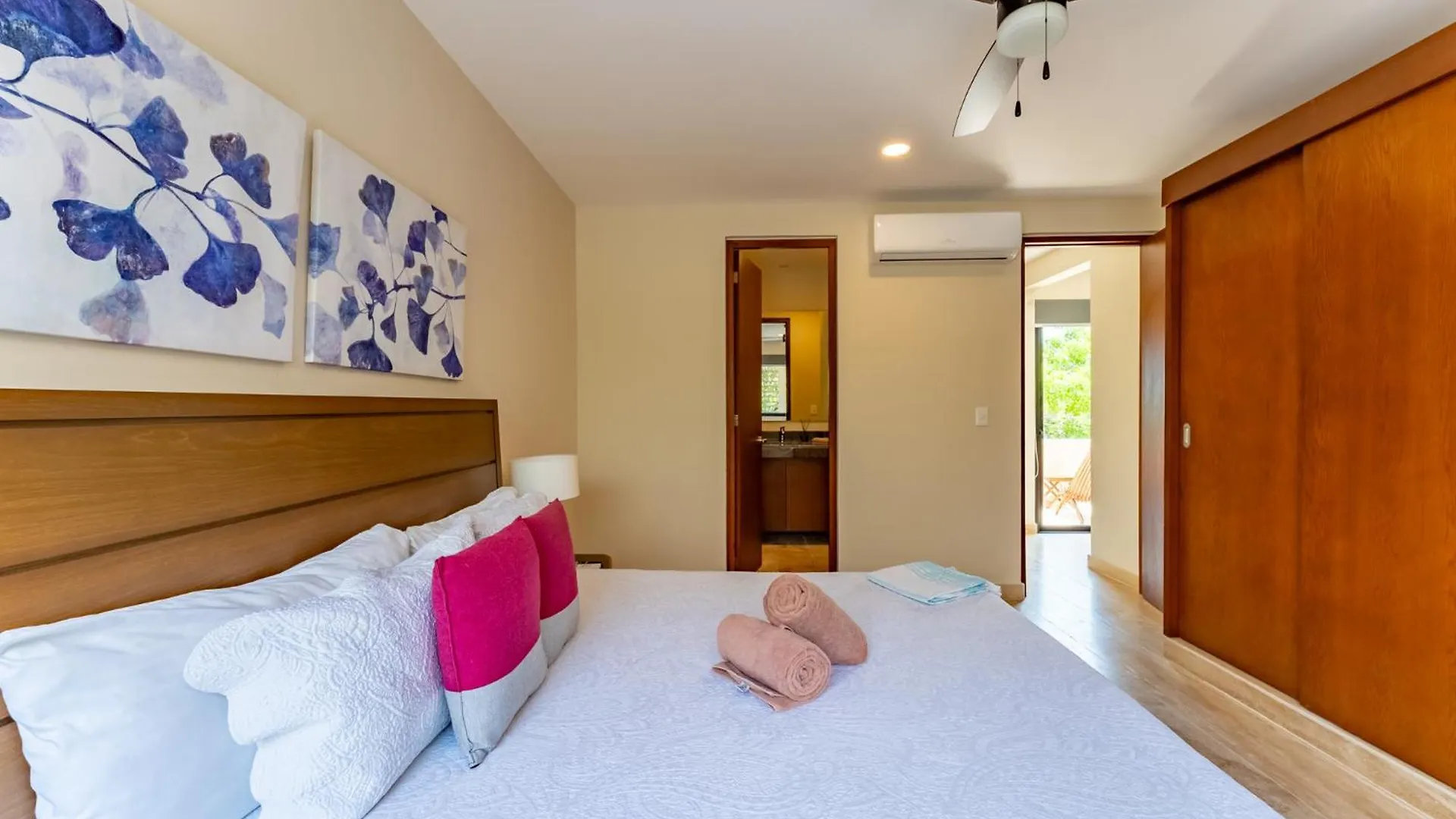 Luxury Apt Gym Jacuzzi Wifi Starlink Tulum Apartment