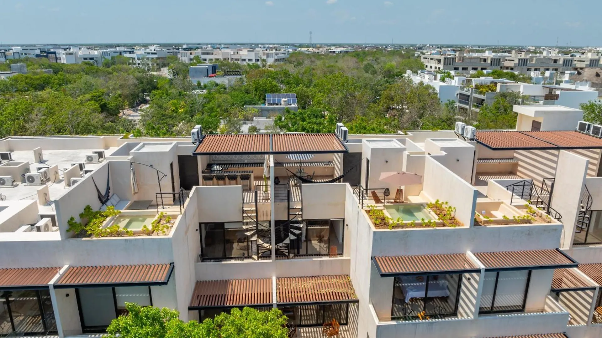 Luxury Apt Gym Jacuzzi Wifi Starlink Tulum 0*,  Mexico
